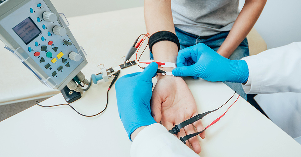 ELEKTROMYOGRAFIA - EMG